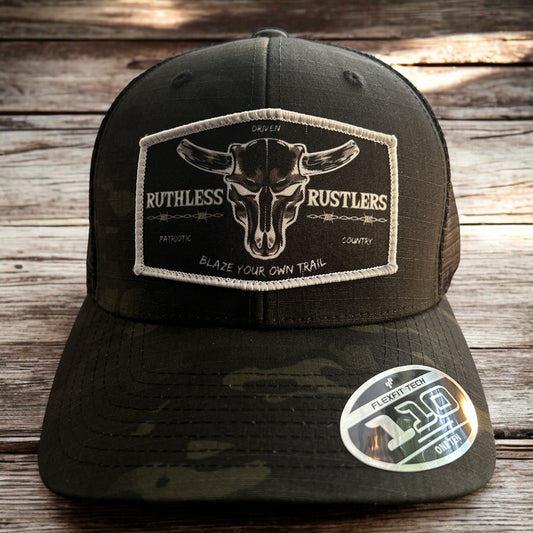 RR Premium Trucker Cap | Multicam Black/Black